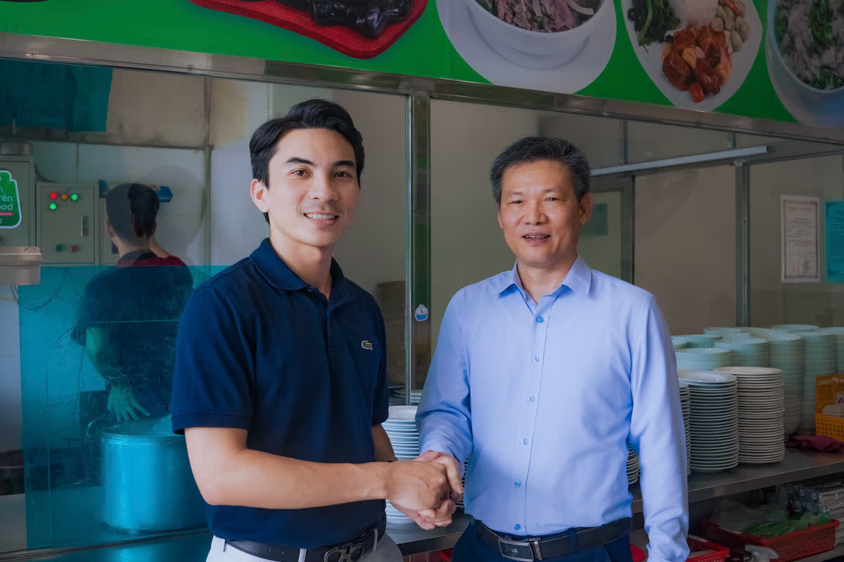Buổi làm việc cùng đội ngũ Phở Mạnh Cường
